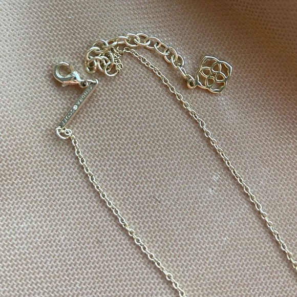 Kendra Scott Eliza Necklace - Picture 4 of 4